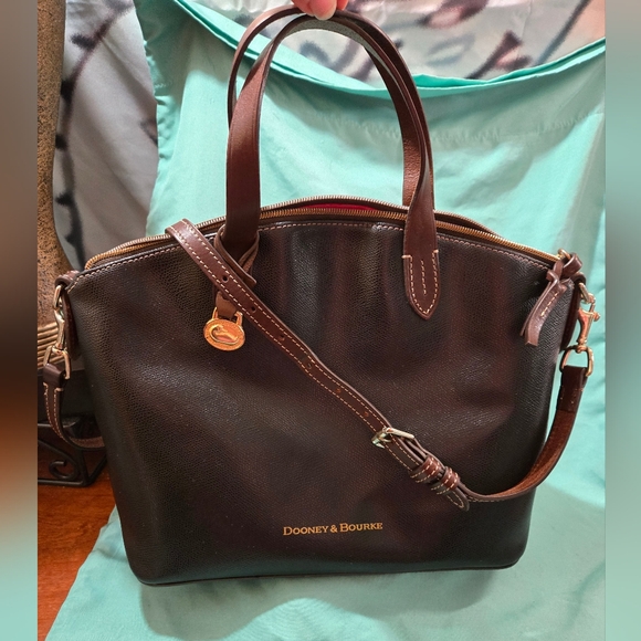 Dooney & Bourke Gabriella Black Leather Shoulder Bag - Picture 2 of 9